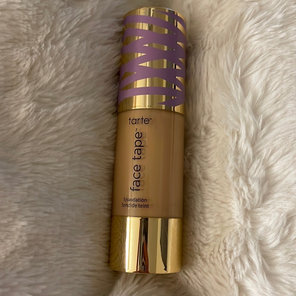 face tape™ foundation
featherlight full coverage 27s light medium sand